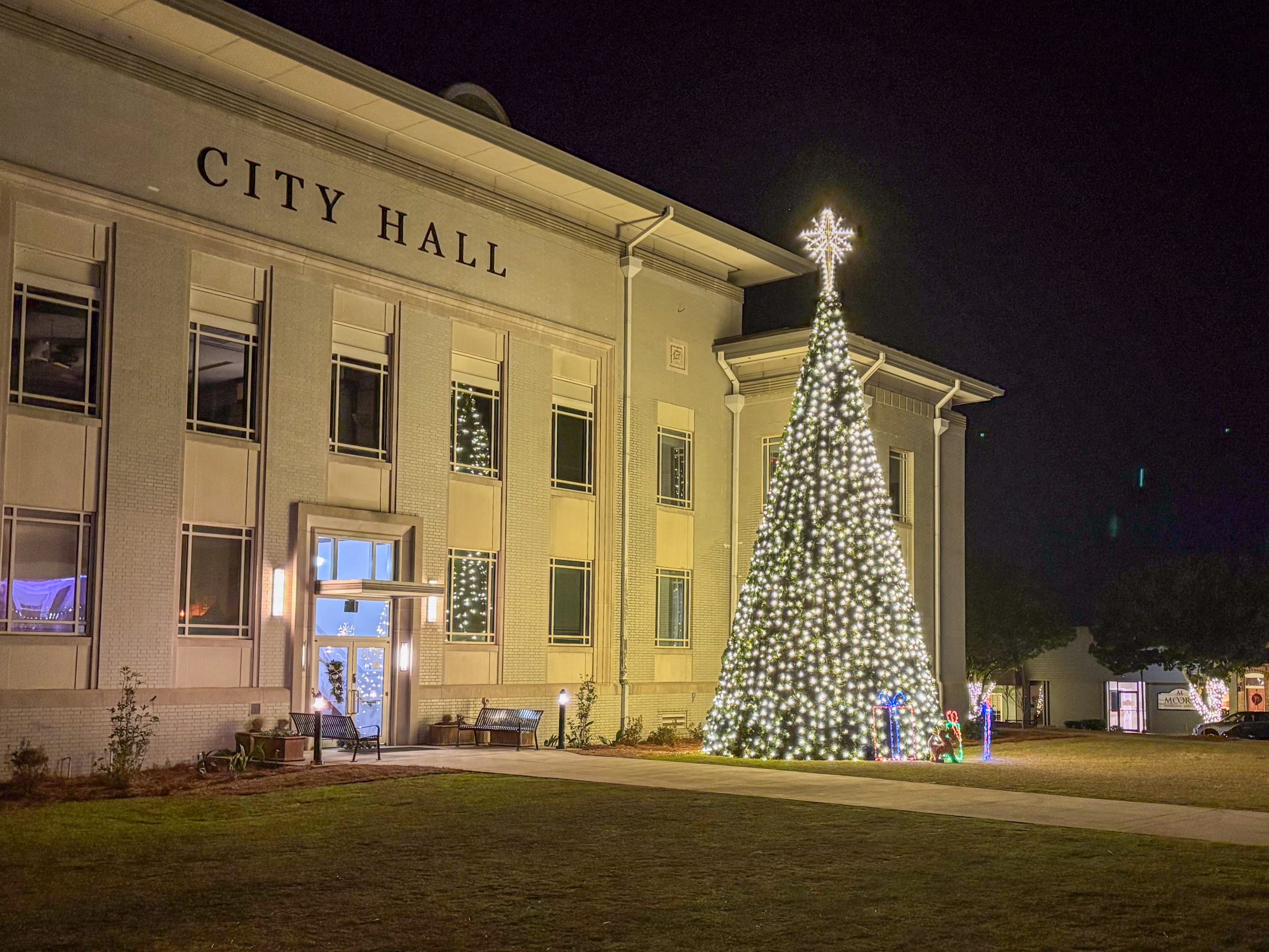 PHOTOS: Houston County Christmas Displays – Houston Home Journal